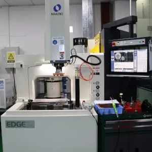 sinker edm machining machine in china